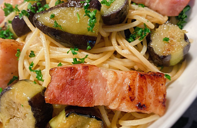 なすとベーコンのにんにくスパゲッティ ロリ子さんちのごはん Lolico S Kitchen